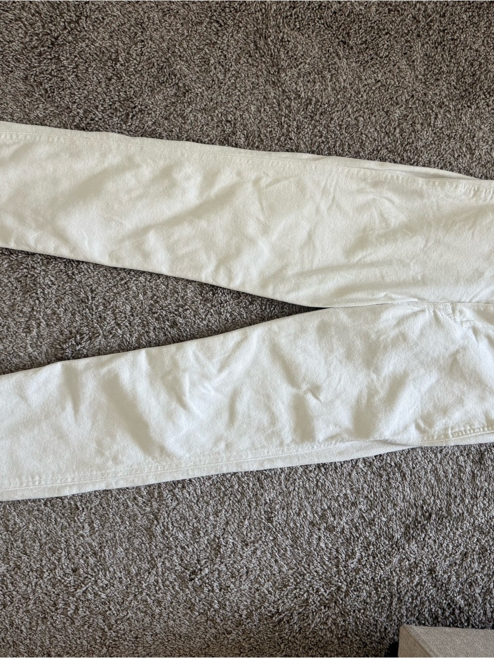 Hollister White Ultra High-Rise Mom Jeans